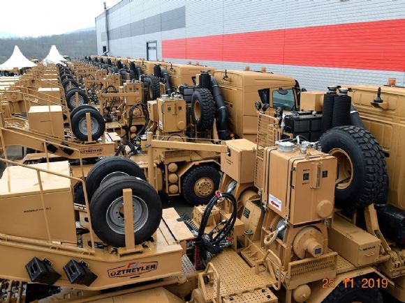 Askeri Araçlar Hidrolik Vinç